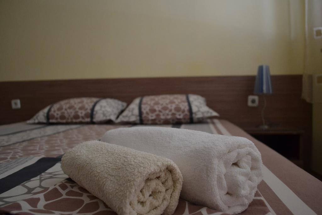 Stella Del Mare Guest House Китен Номер фото